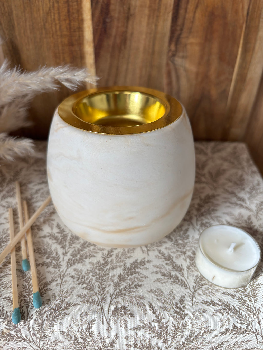 Cement wax melt burner pot