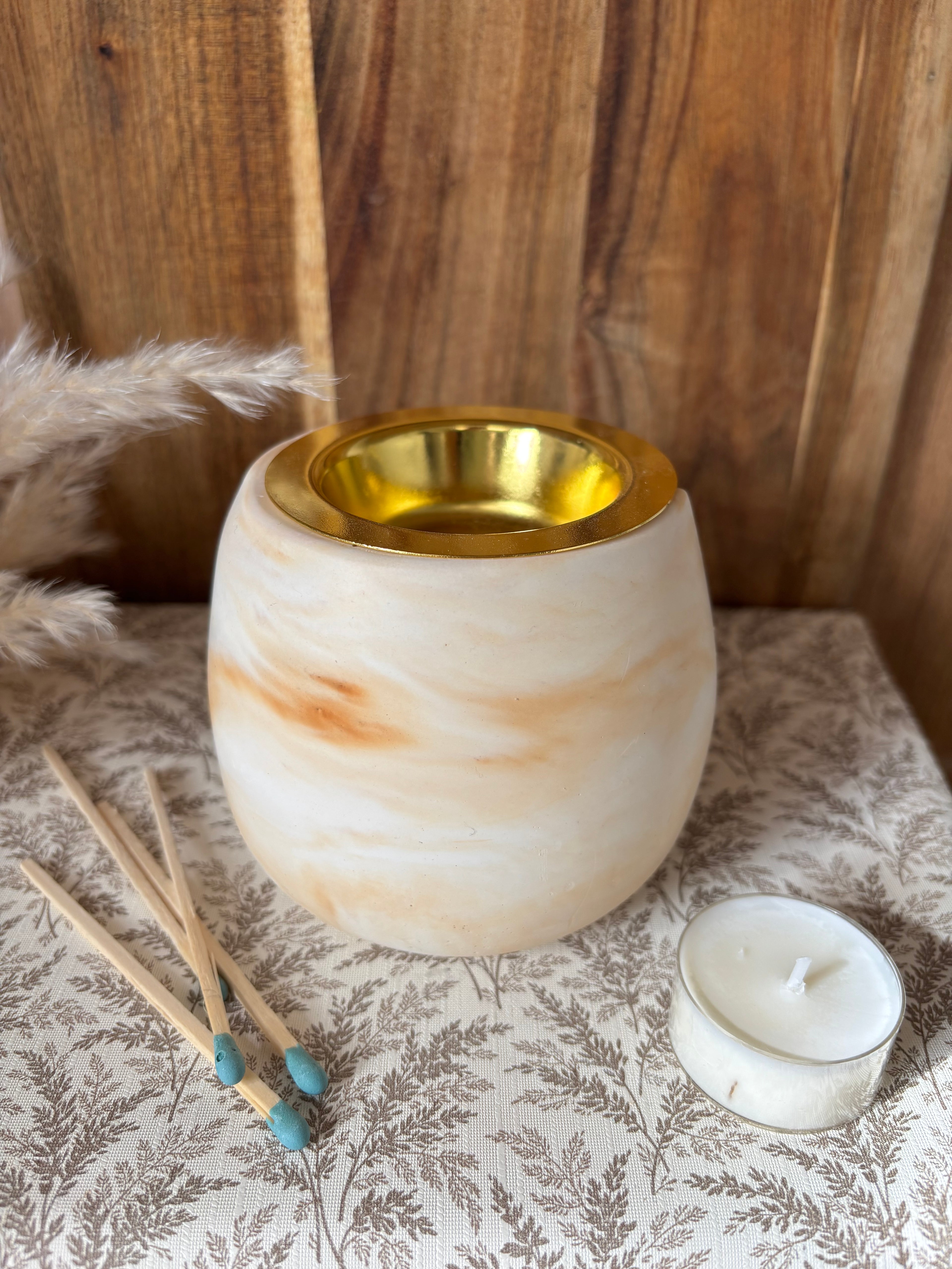 Cement wax melt burner pot