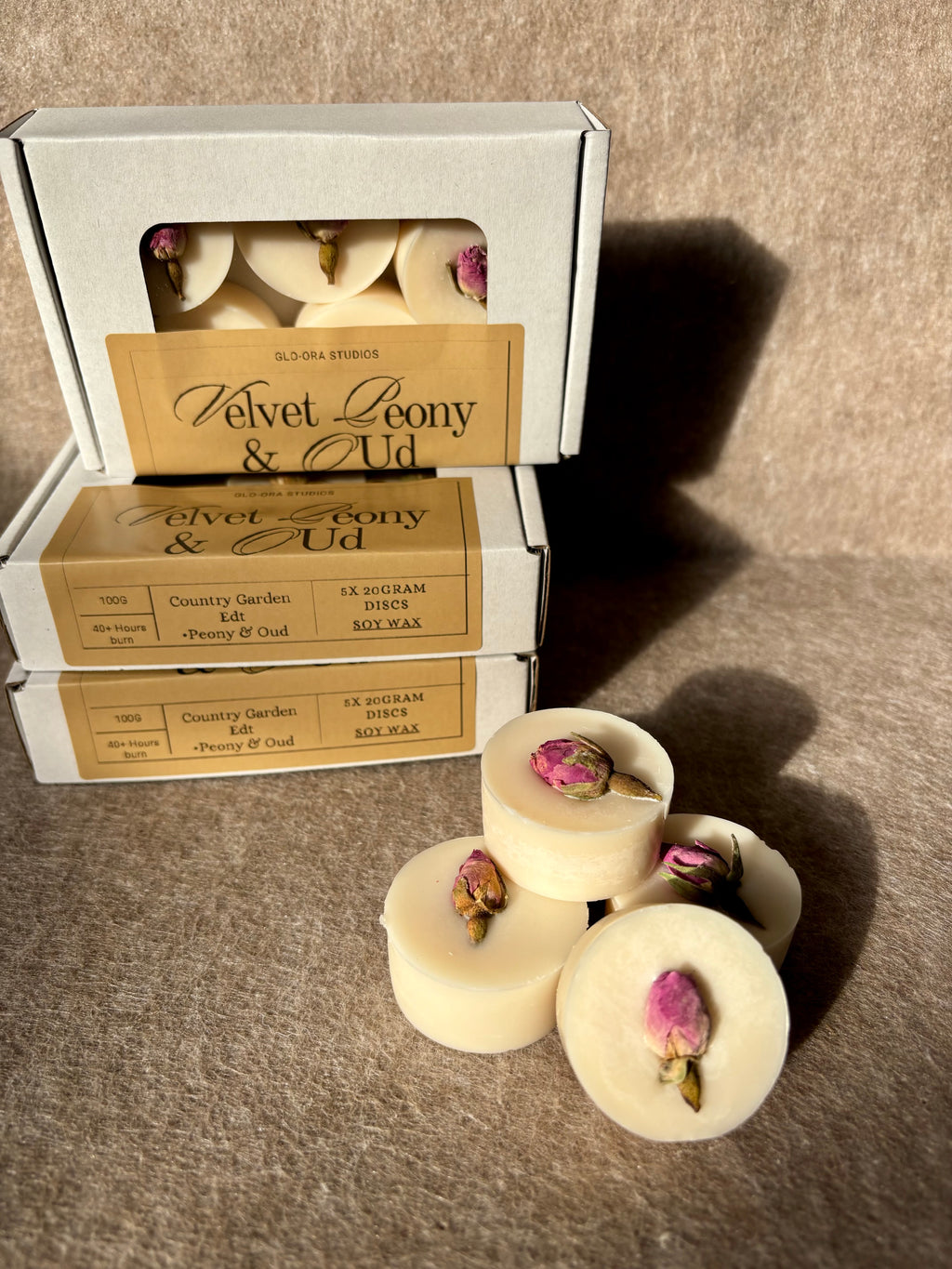 Botanical floral wax discs