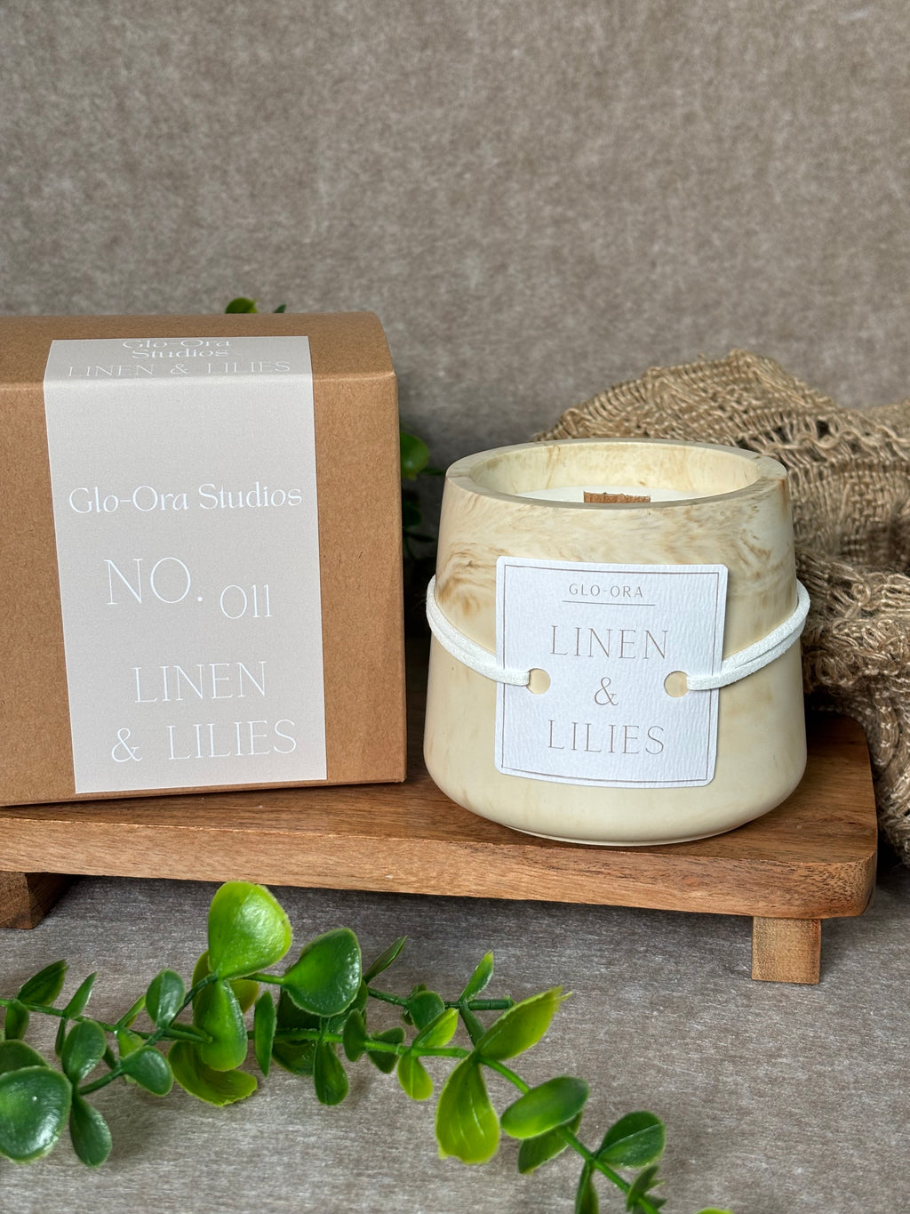 Linen & lilies