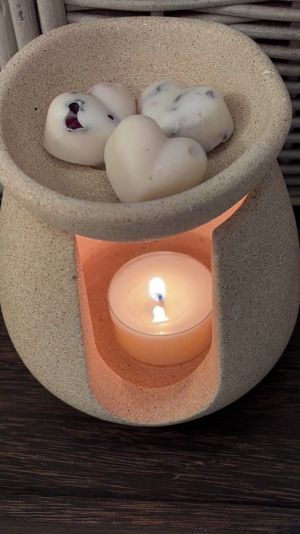 Botanical floral wax discs